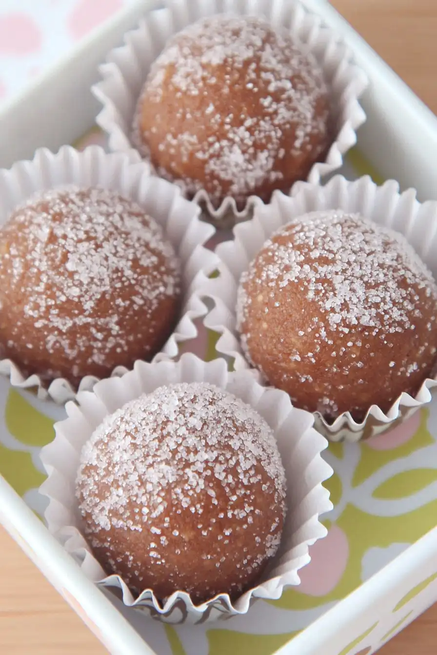 Tasty Rum Balls with Graham Cracker Crumbs