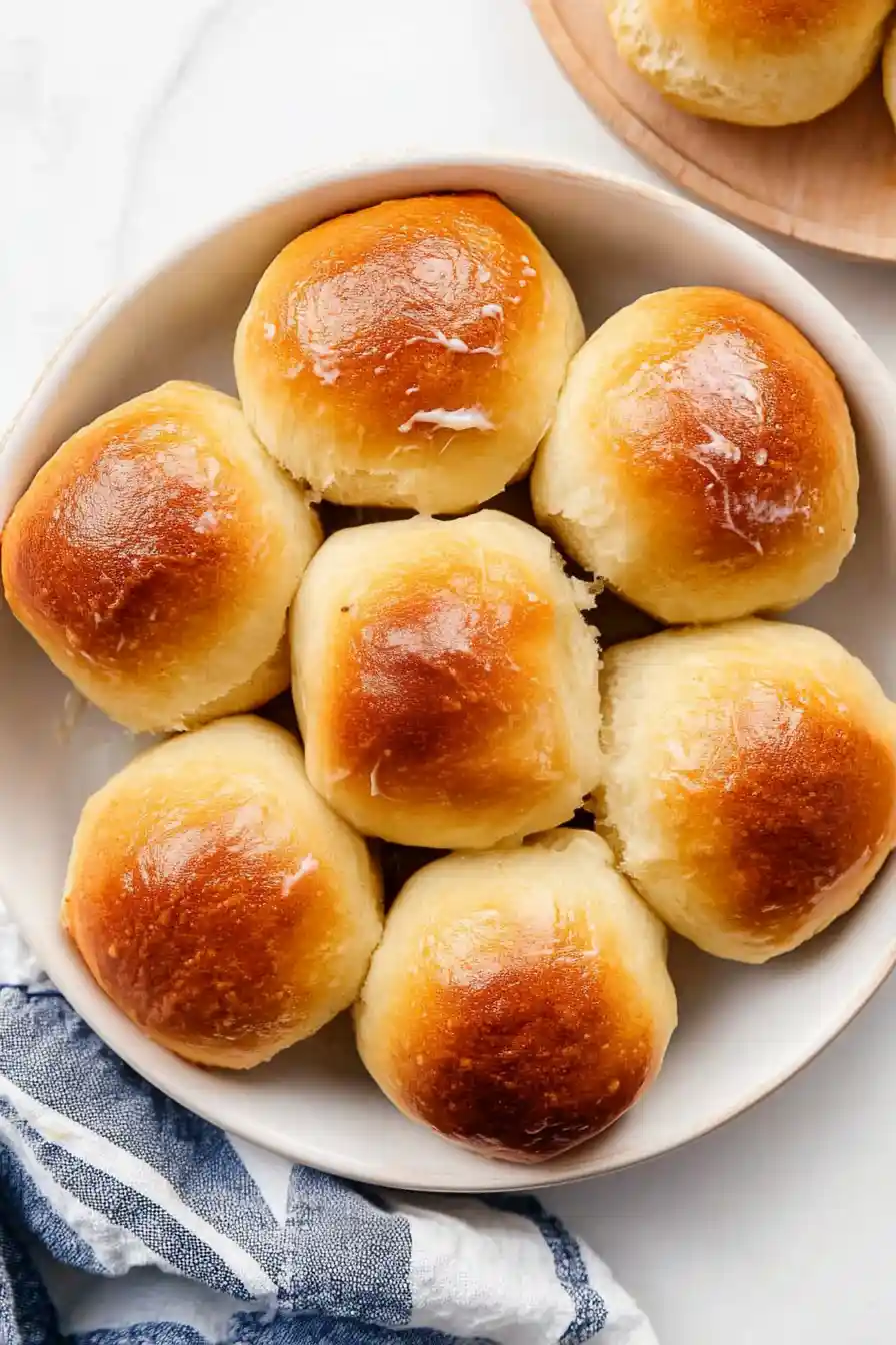 Tasty Honey Butter Yeast Rolls