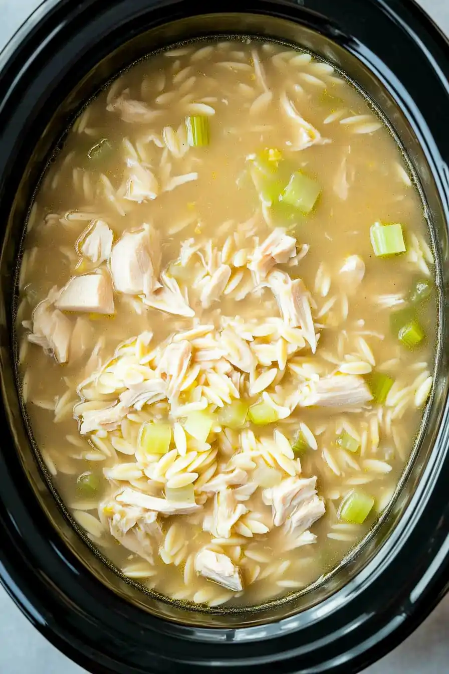 Zesty Crockpot Lemon Chicken Soup