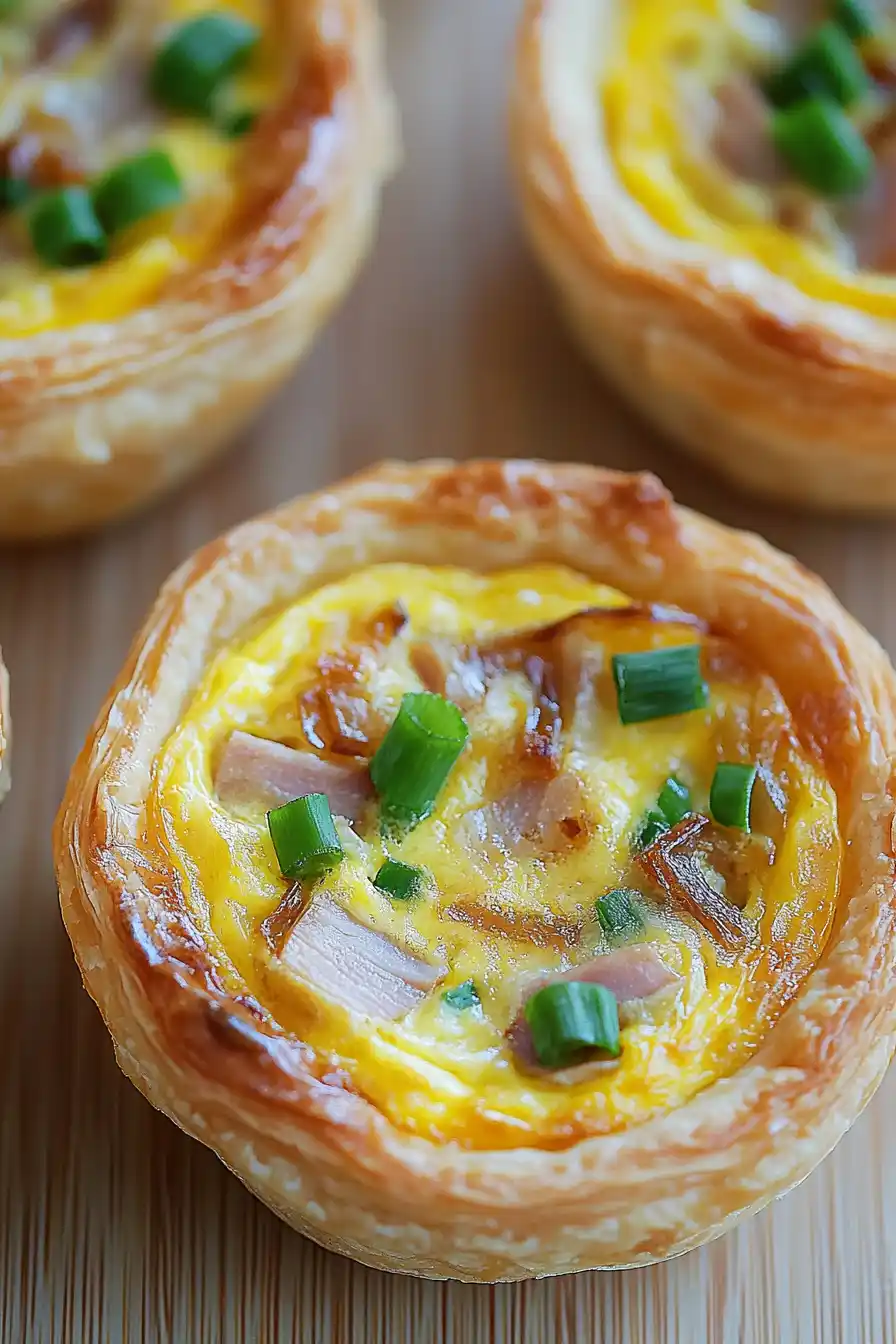 Healthy Mini Quiche with Ham and Onion