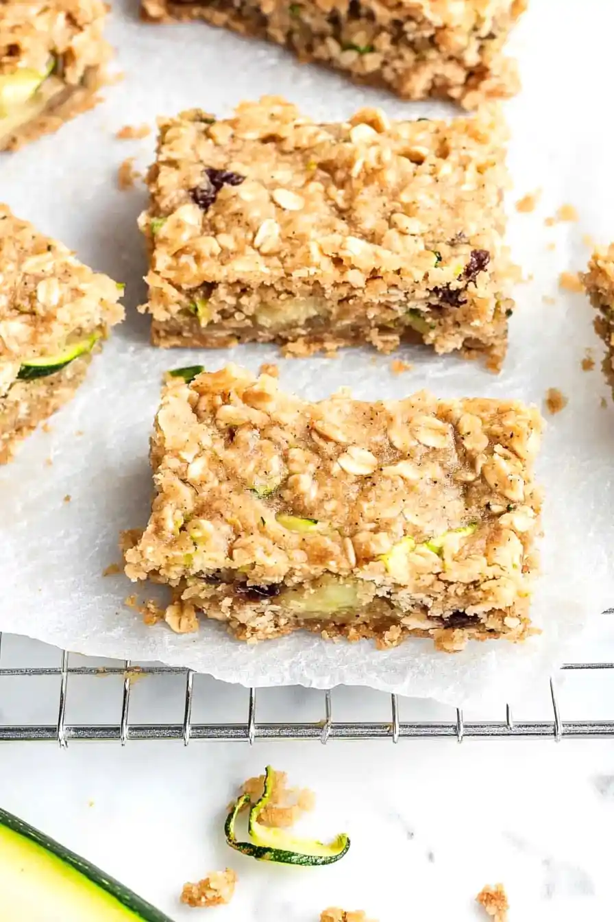 Nutritious Oatmeal Zucchini Bars
