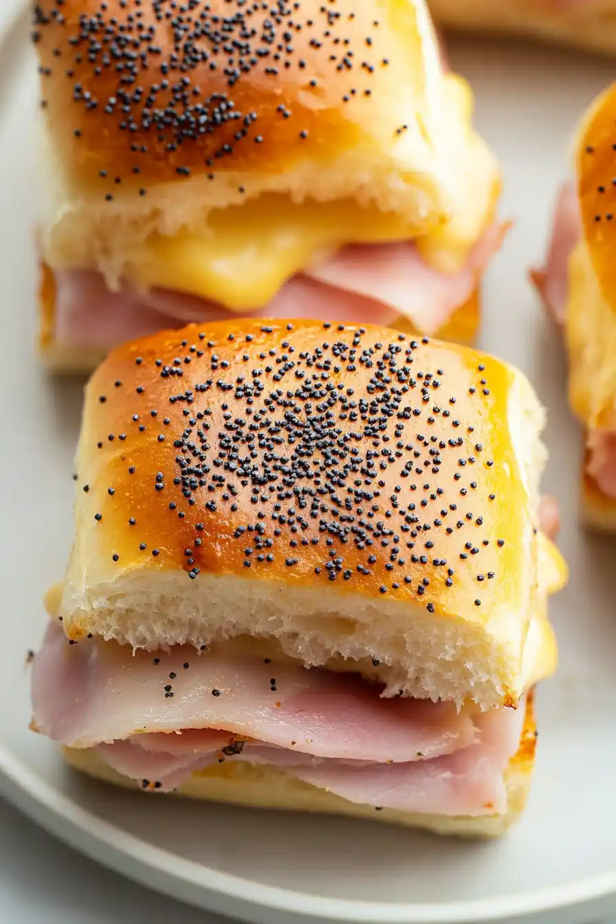 Irresistible Baked Ham and Cheese Sliders on Hawaiian Rolls