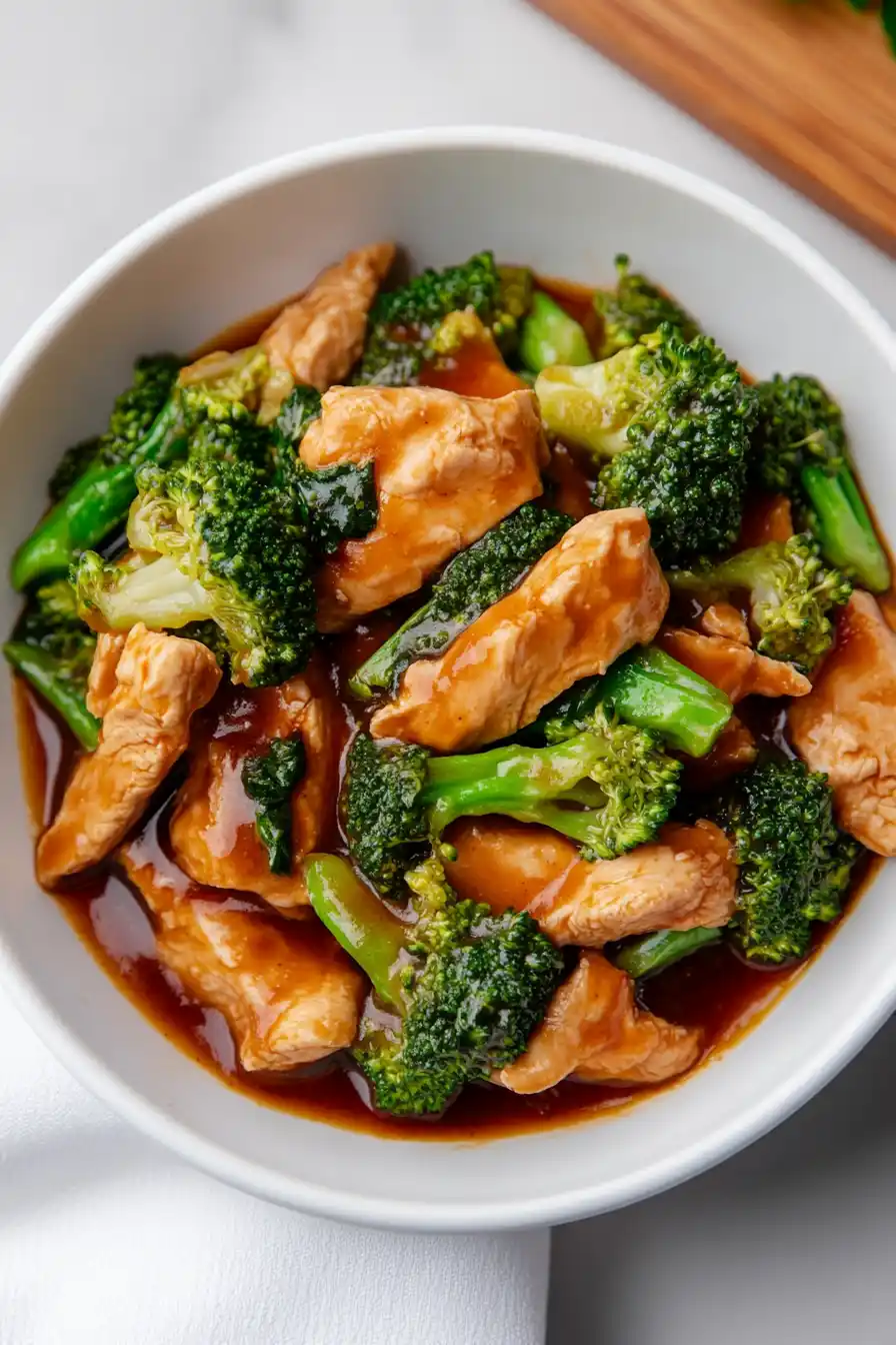 Tasty Chicken and Broccoli with Brown Sauce