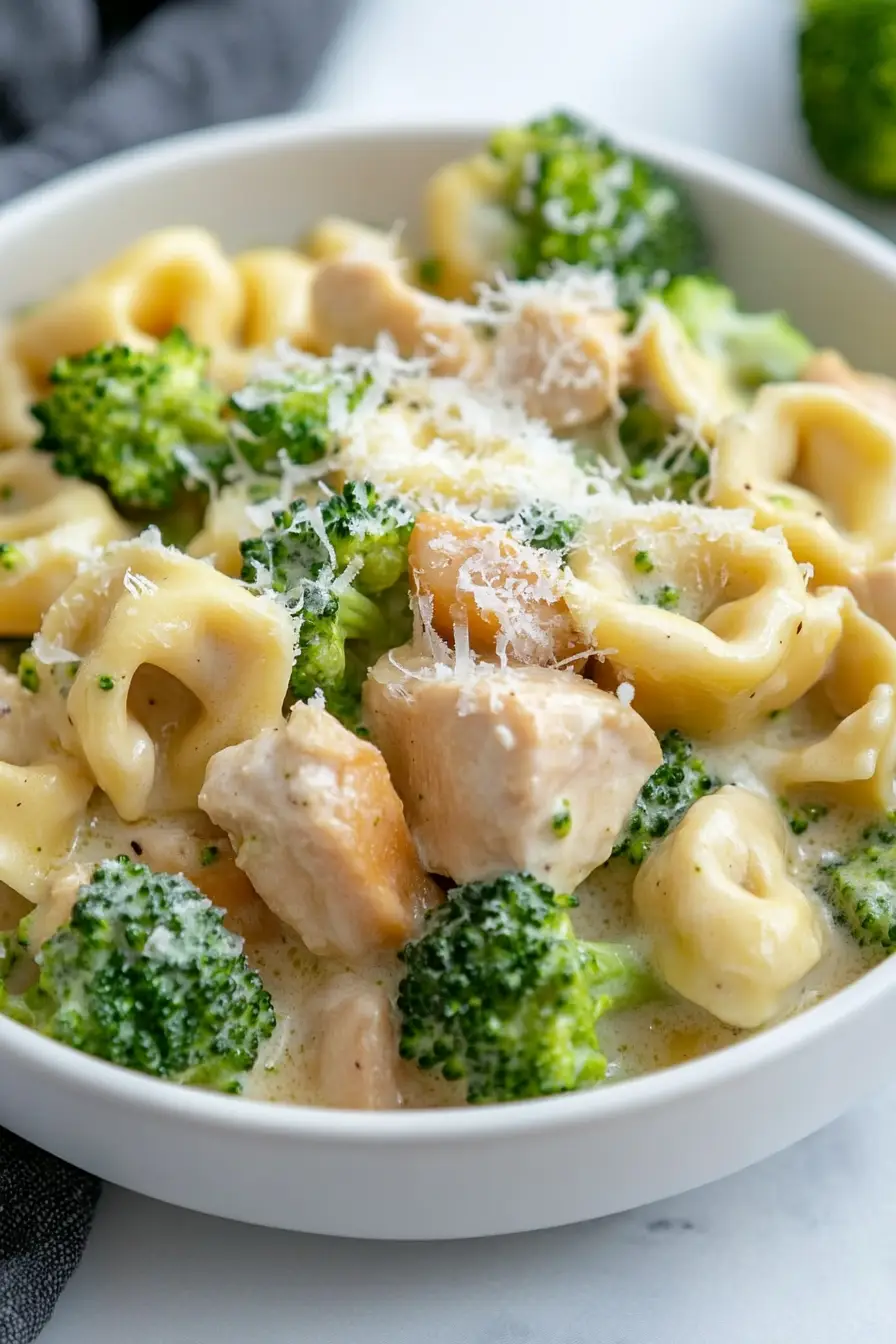 Juicy Chicken Broccoli Tortellini