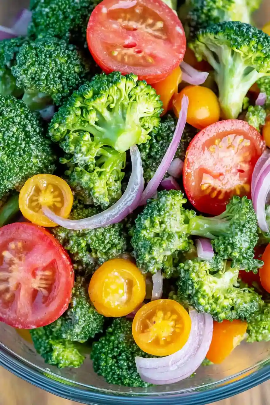 Delicious Broccoli and Tomato Salad