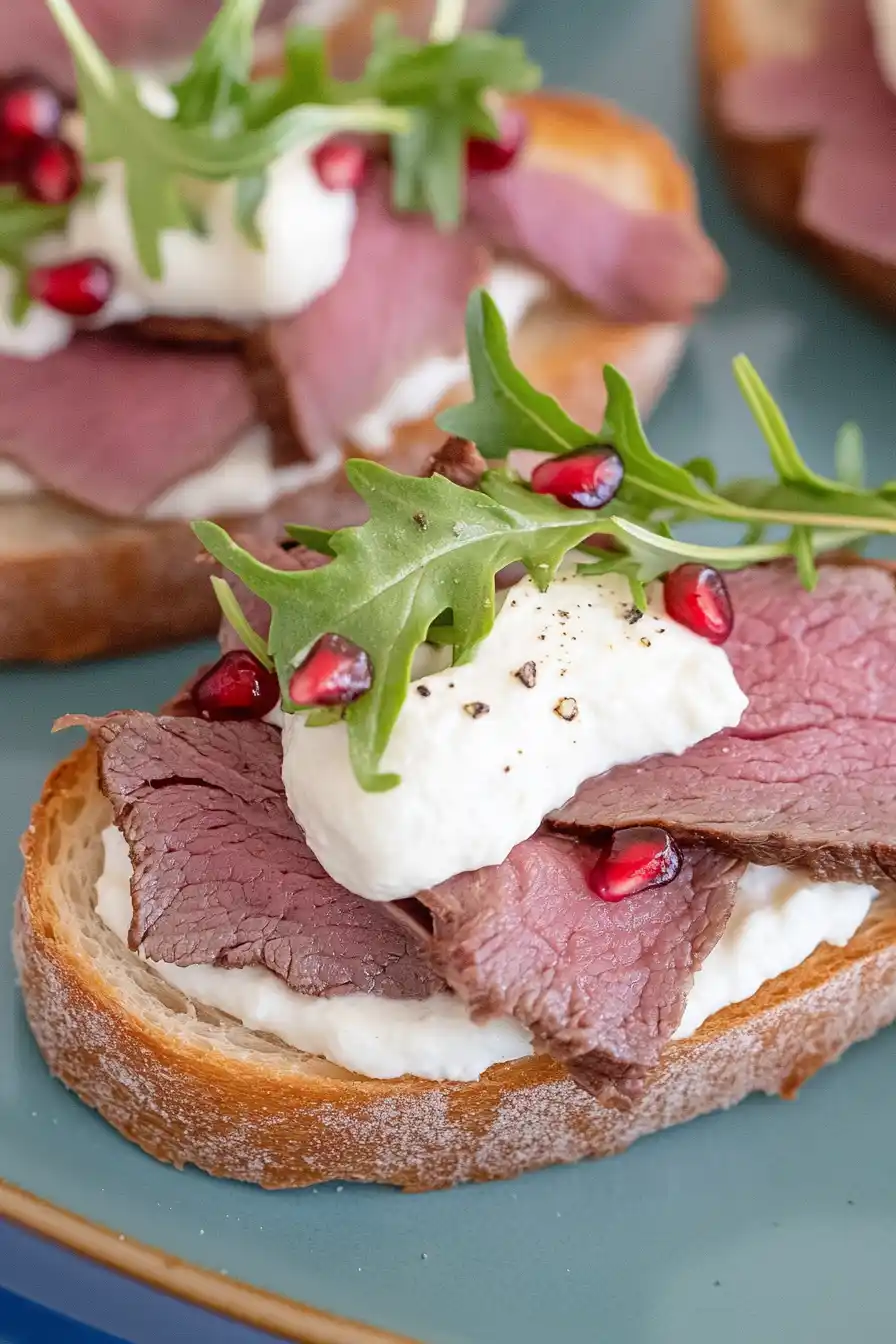 Juicy Roast Beef Crostini