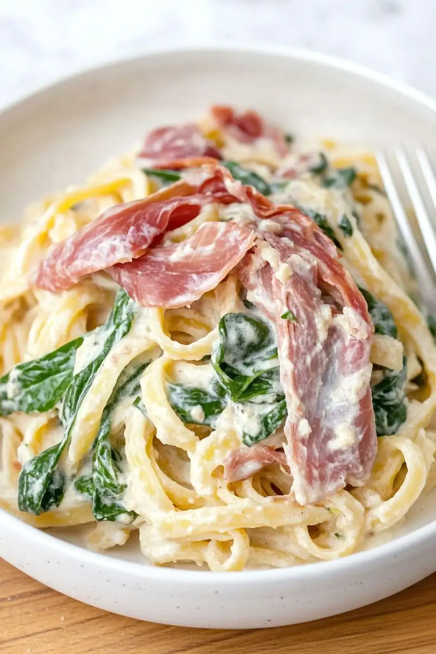 Delicious Prosciutto Pasta with Spinach