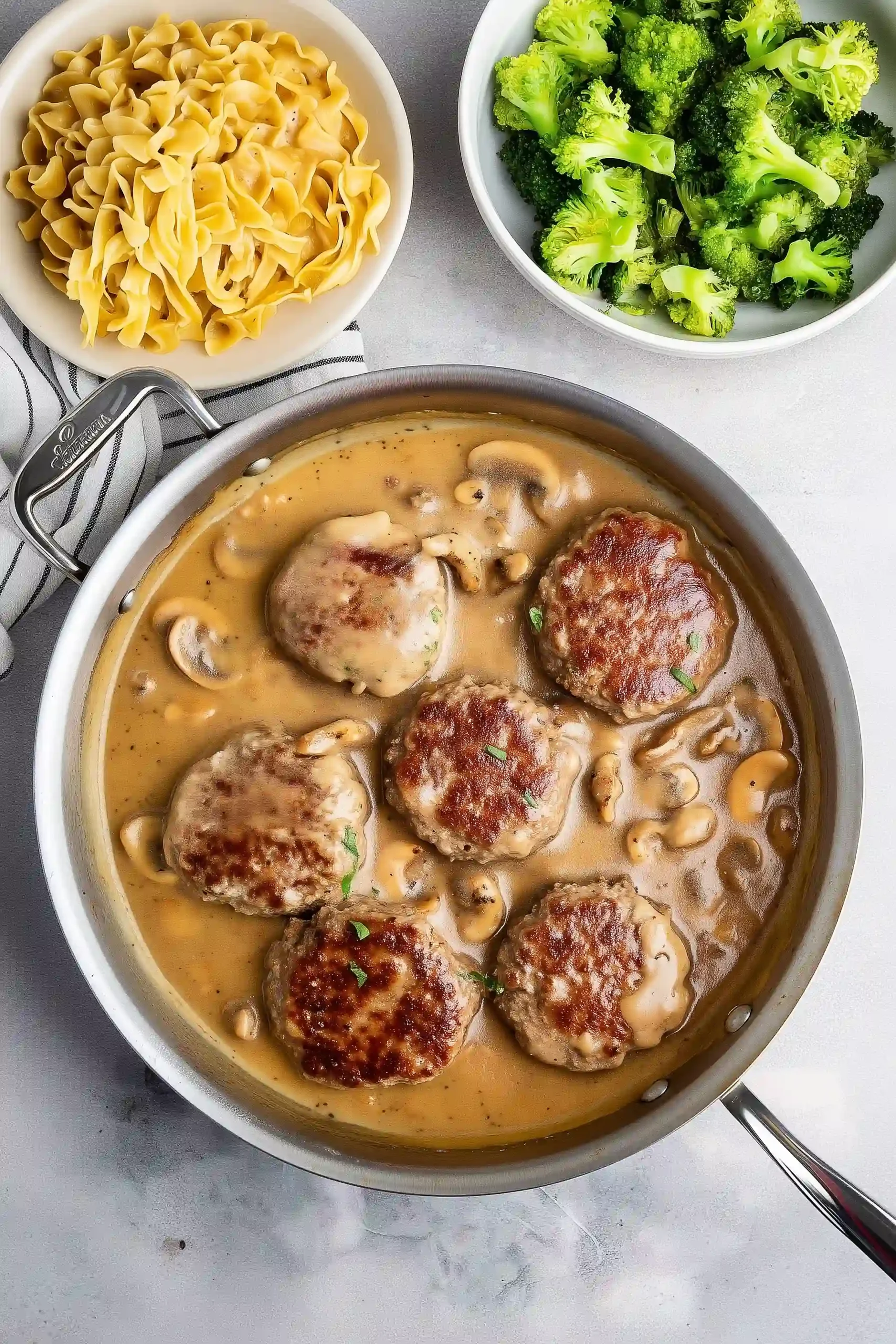salisbury steak with noodles
