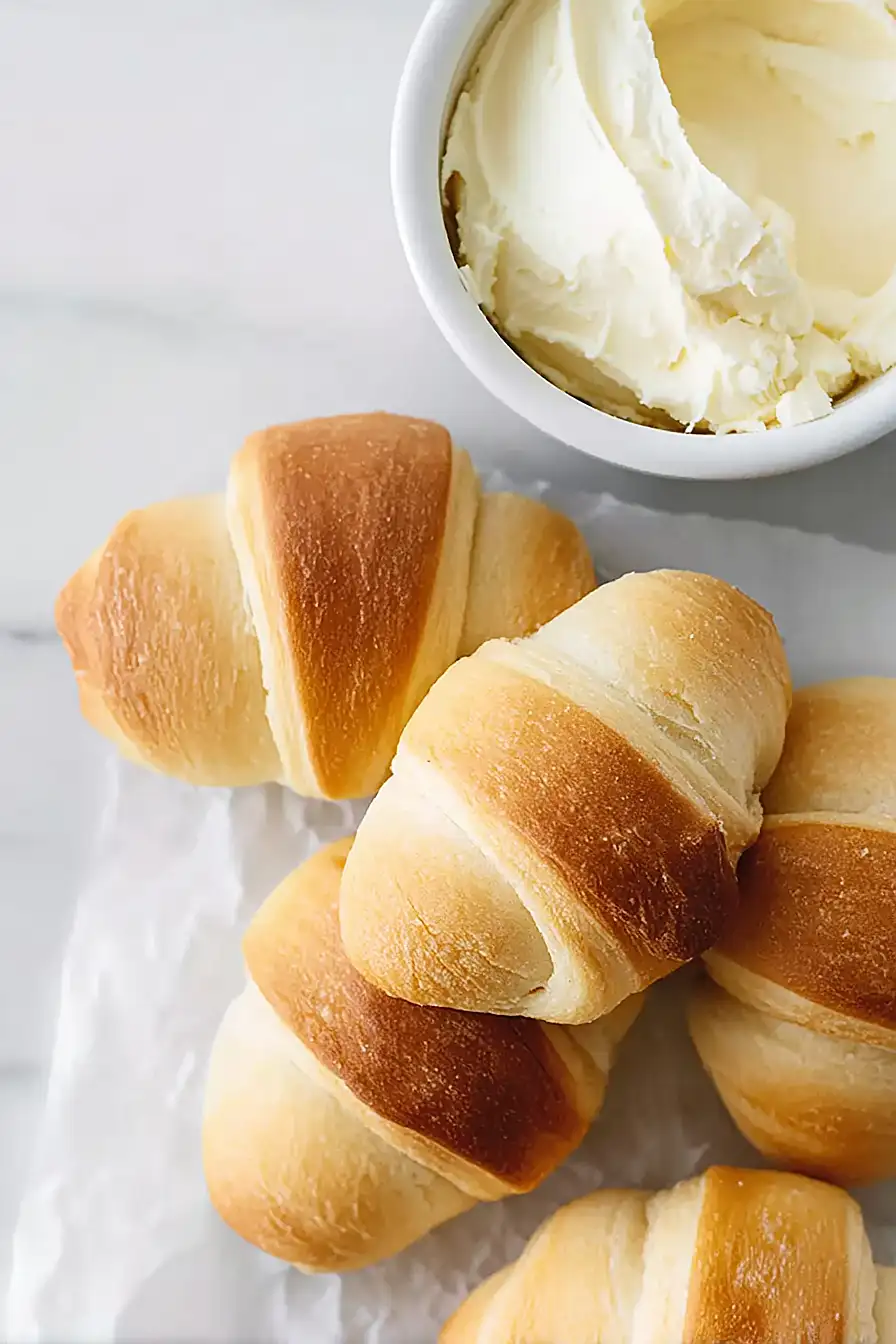 dinner rolls crescent