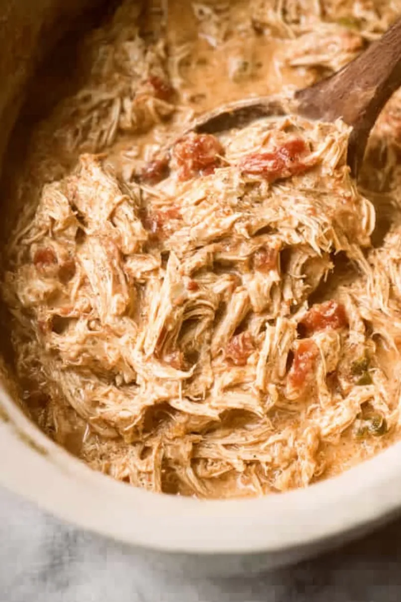 Quick Slow Cooker Salsa Chicken with Cream Cheese