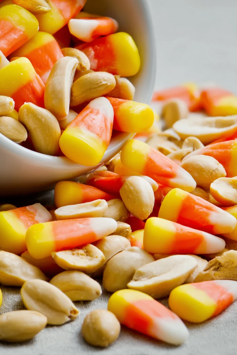 Easy Candy Corn and Peanuts Recipe