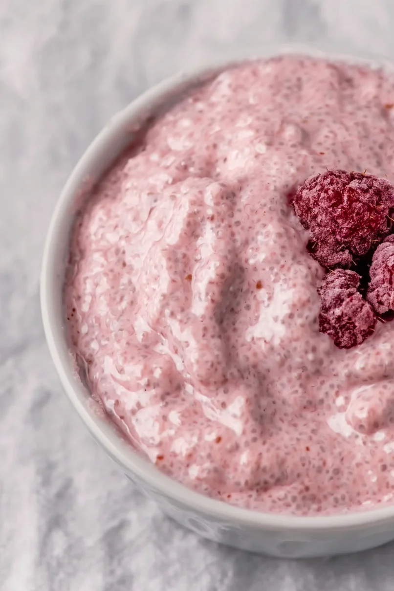 Delicious Raspberry Chia Seed Pudding