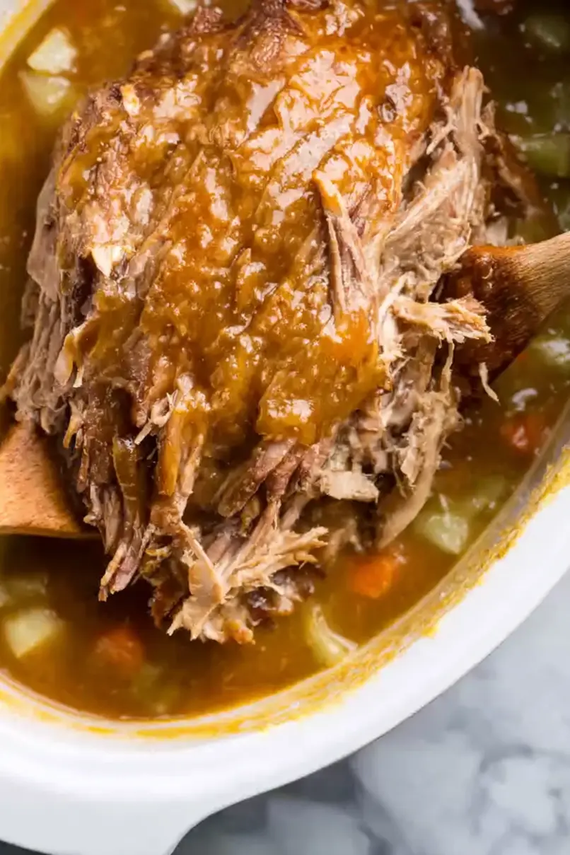 Tasty Crockpot Pork Shoulder Roast with Gravy