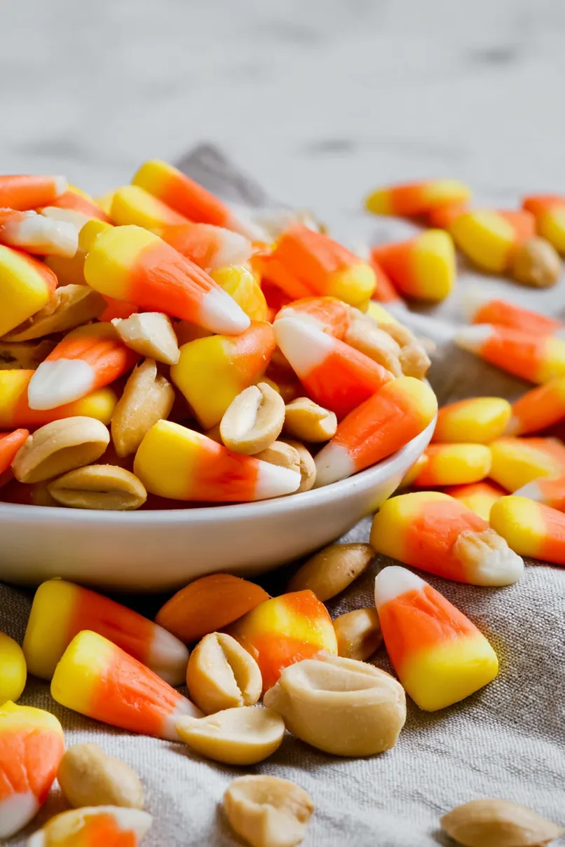 Easy Candy Corn and Peanuts Recipe