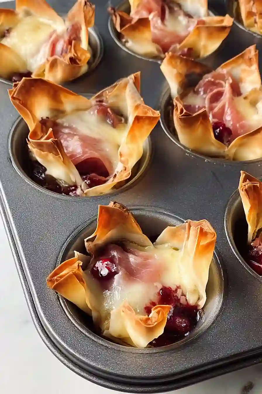 cranberry brie prosciutto bites