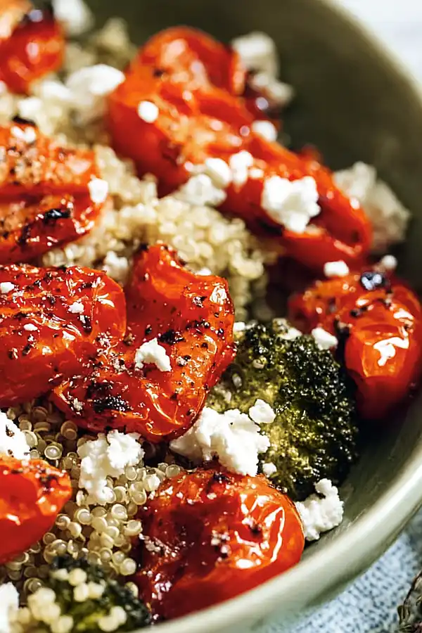 mediterranean chicken quinoa bowl