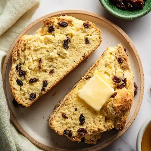 irish soda bread with currants