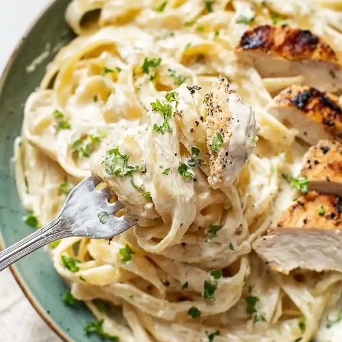 grilled chicken fettuccine alfredo