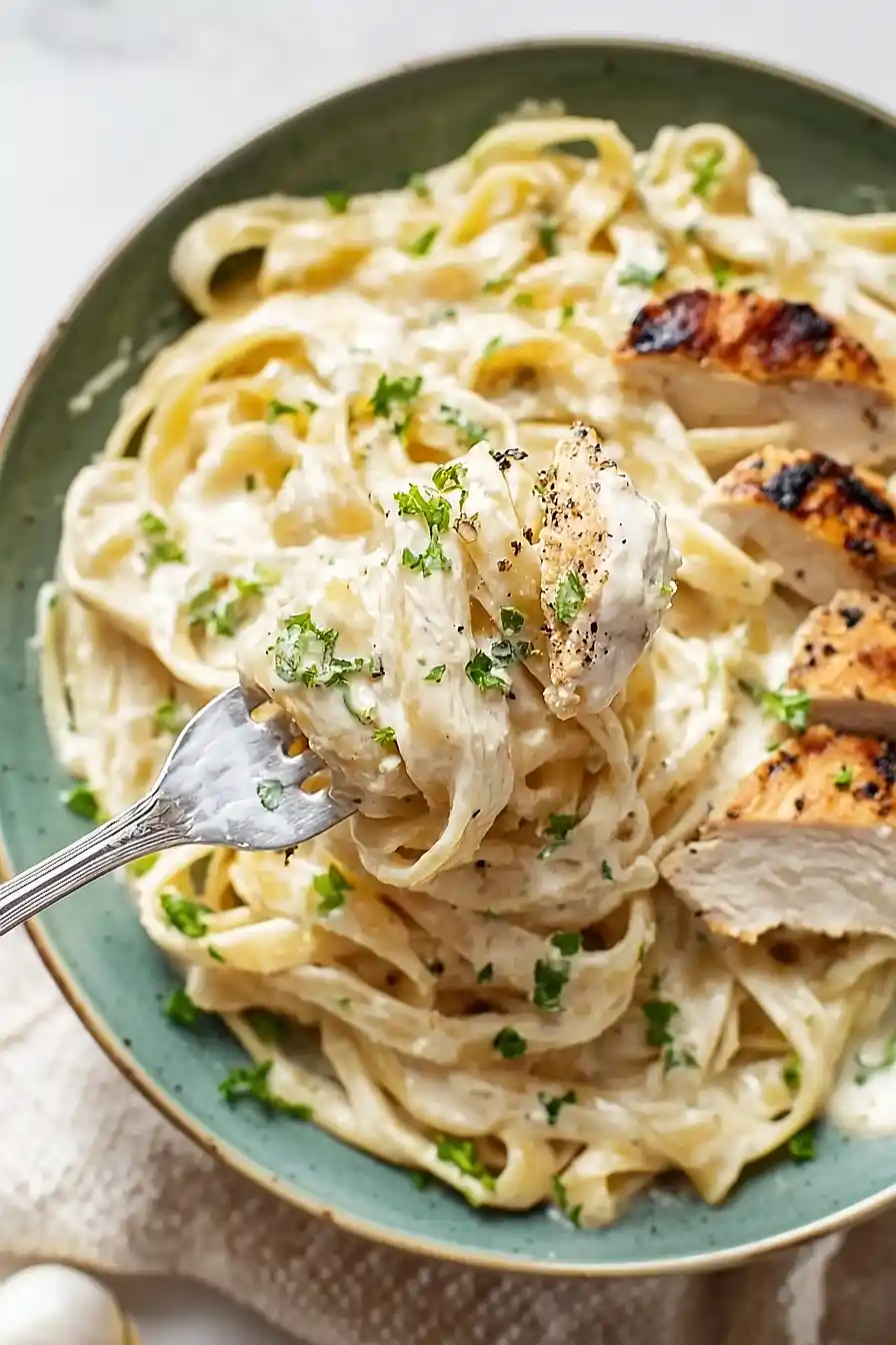 grilled chicken fettuccine alfredo